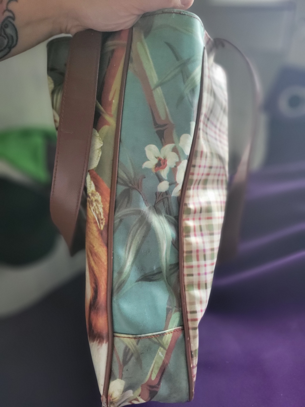 Vintage Floral Portrait Tote Bag in Green and Brown - Picture 9 of 13